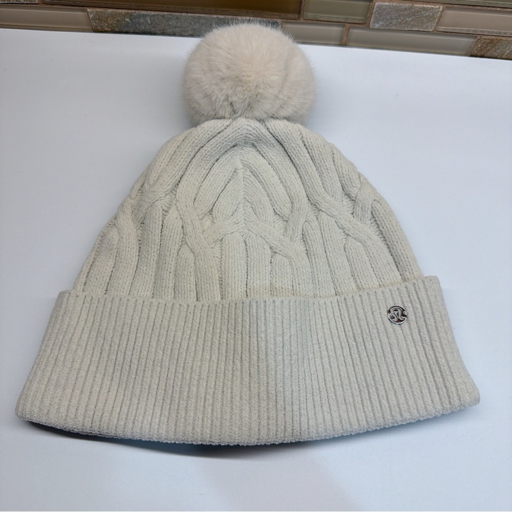 Lululemon White Cable Knit Beanie with Pom Pom